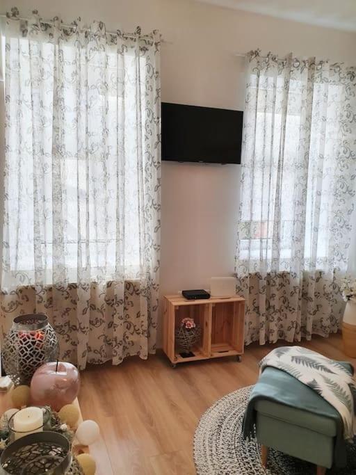 Andrea Apartman Miskolc Belvarosaban Ngoại thất bức ảnh